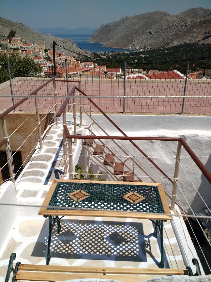 Marthas Traditional House Symi Extérieur photo