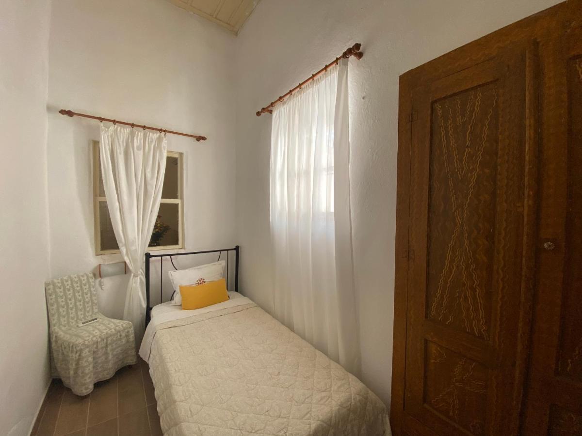 Marthas Traditional House Symi Extérieur photo