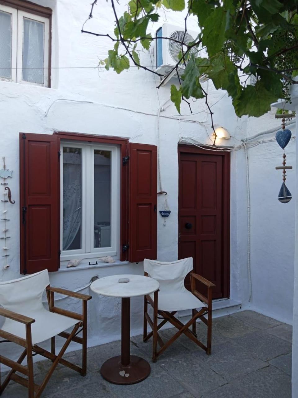 Marthas Traditional House Symi Extérieur photo